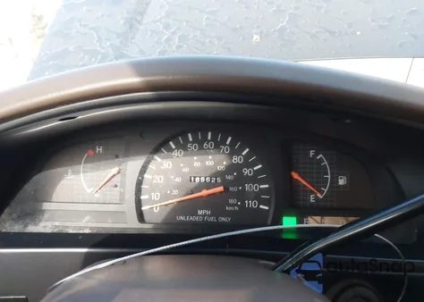 1998 Toyota Tacoma из США, поврежденный, VIN 4TAVL52N9WZ091062